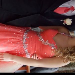 Gorgeous coral poofy dress